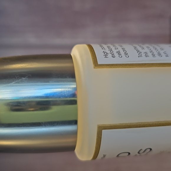 Sunday Riley Good Genes All In One Lactic Acid Treatment 1oz/30 ml** - Picture 4 of 4